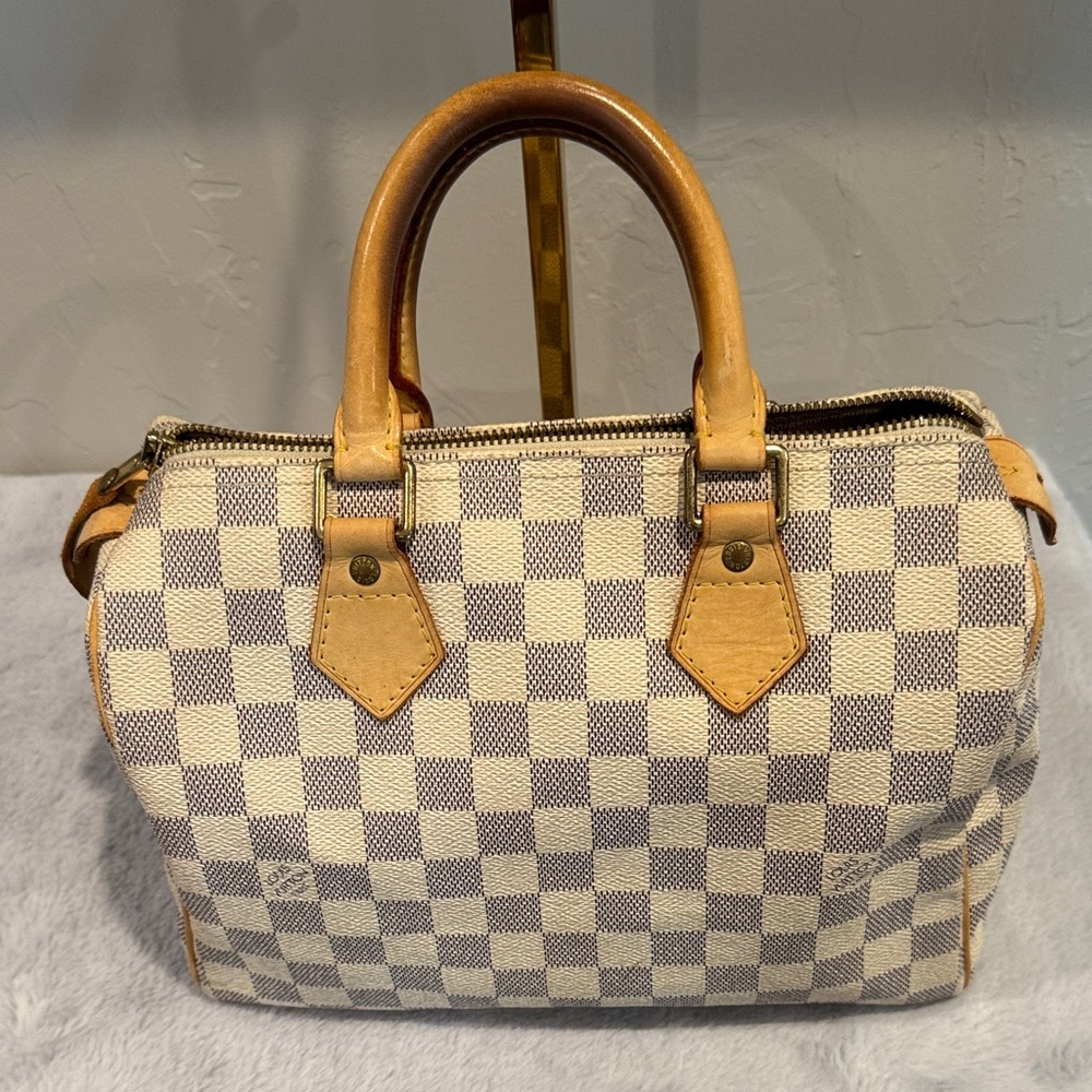 Louis Vuitton Speedy 25